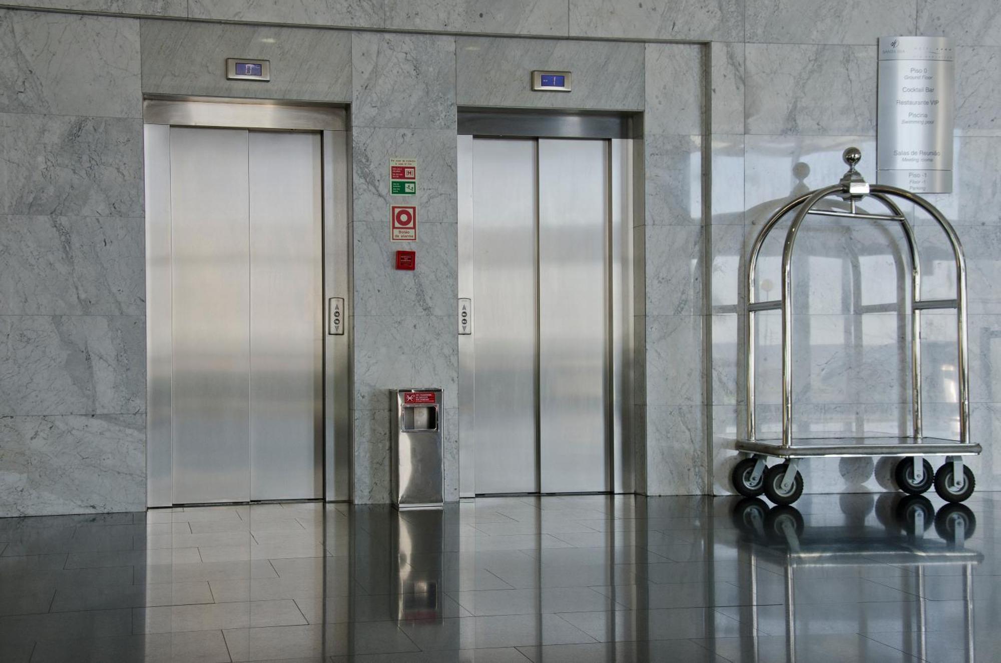 Vip Executive Santa Iria Hotel Santa Iria de Azoia Exteriör bild