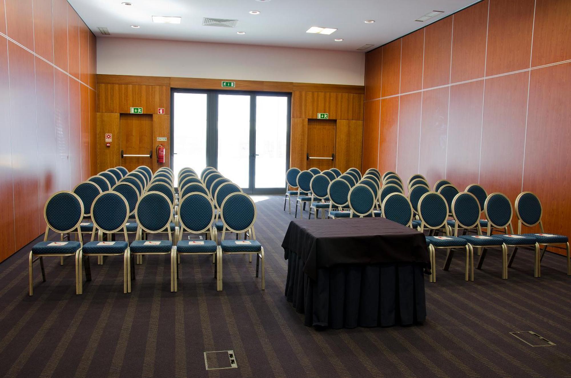 Vip Executive Santa Iria Hotel Santa Iria de Azoia Exteriör bild